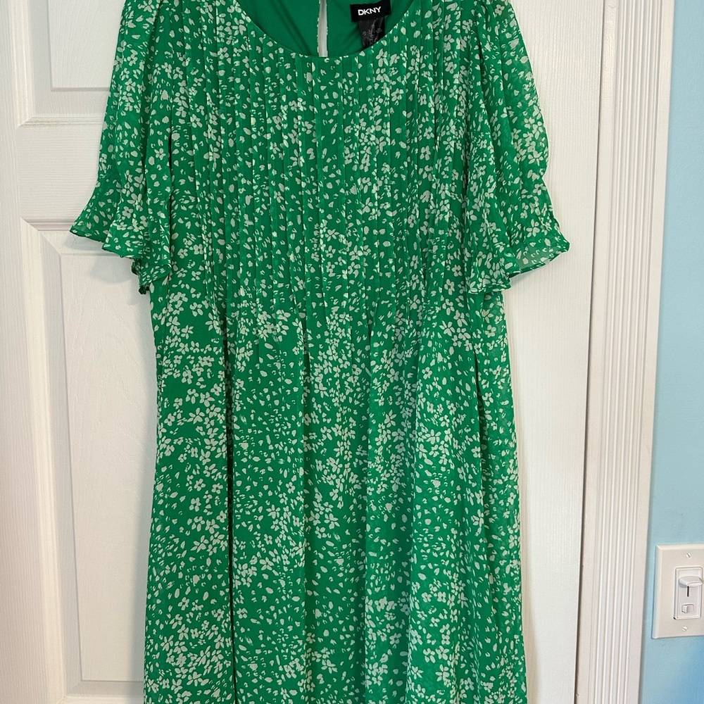 DKNY floral dress. Size 14. New with tags.